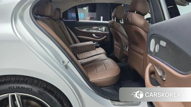 Mercedes-Benz E-Class W213 2019 Серебряный из Кореи, фото 3