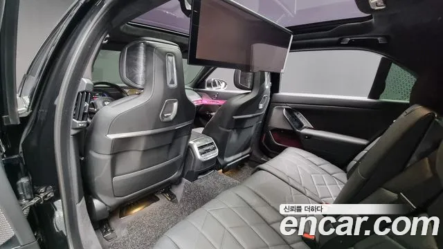 BMW 7 Series (G70) 2023 Черный из Кореи, фото 3