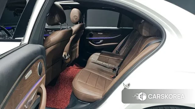 Mercedes-Benz E-Class W213 2021 Белый из Кореи, фото 3