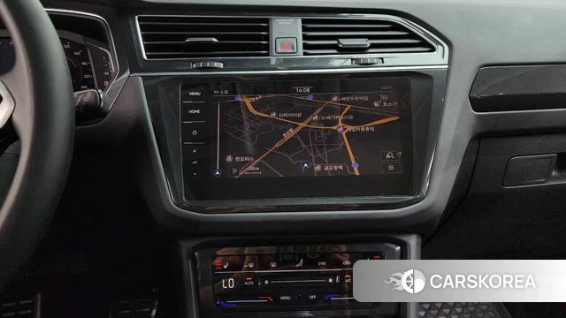 Volkswagen Tiguan second Generation 2021 Белый из Кореи, фото 3