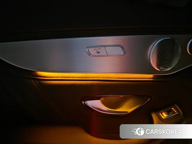 Mercedes-Benz GLC-Class X253 2018 Белый из Кореи, фото 3