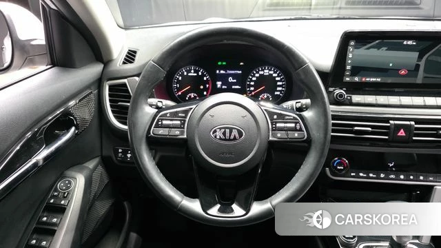 Kia Seltos 2021 Белый из Кореи, фото 3