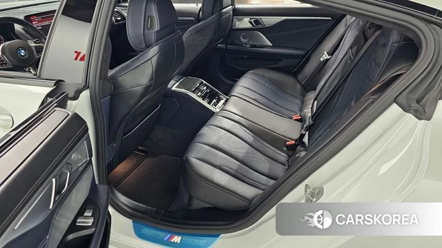 BMW 8 Series (G15) 2024 Белый из Кореи, фото 3