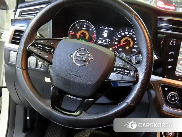 Ssangyong Beautiful Korando 2020 Жемчужный цвет из Кореи, фото 3