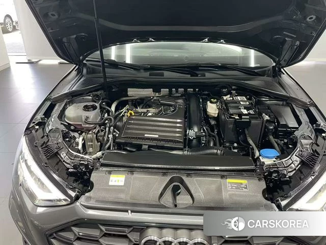 Audi A3 2024 Темно-серый из Китая, фото 3