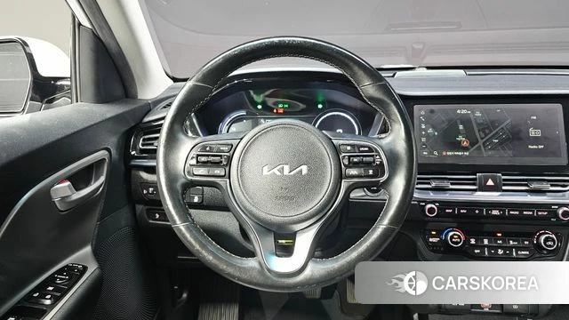 Kia Niro Plus 2022 Серебряный из Кореи, фото 3