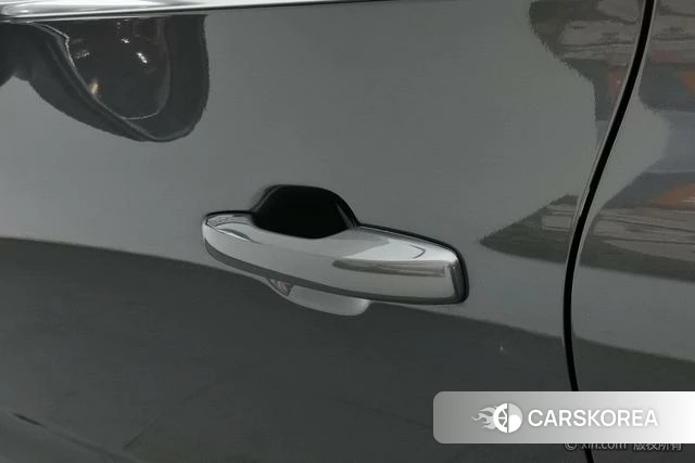 Volvo XC60 2021 Темно-серый из Китая, фото 3