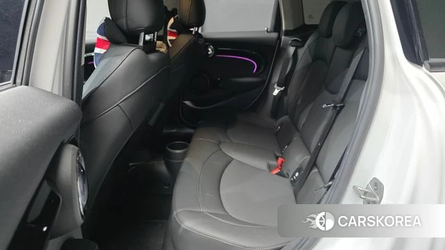 Mini Cooper 2023 Белый из Кореи, фото 3