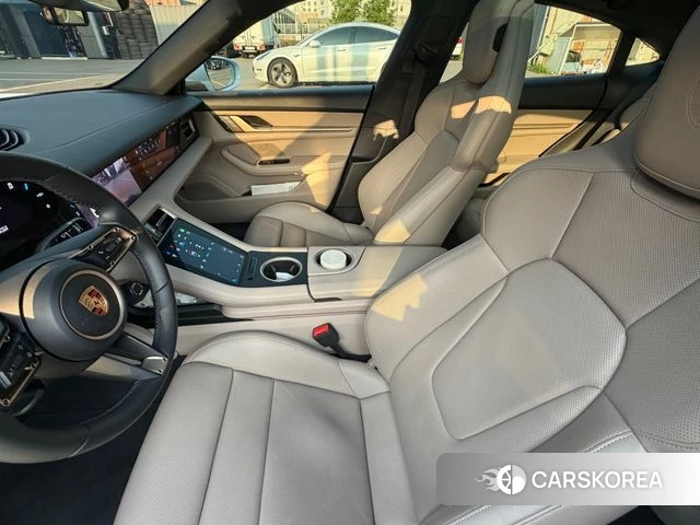 Porsche Taycan 2023 Белый из Кореи, фото 3