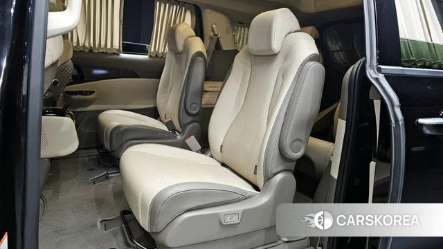 Kia Carnival 4th generation 2022 Черный из Кореи, фото 3