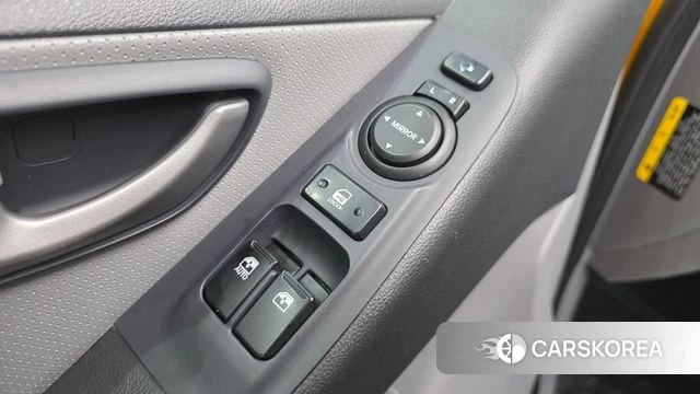 Hyundai The New Grand Starex 2018 Желтый из Кореи, фото 3