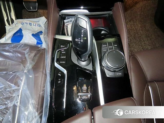 BMW 6 Series GT (G32) 2022 Белый из Кореи, фото 3