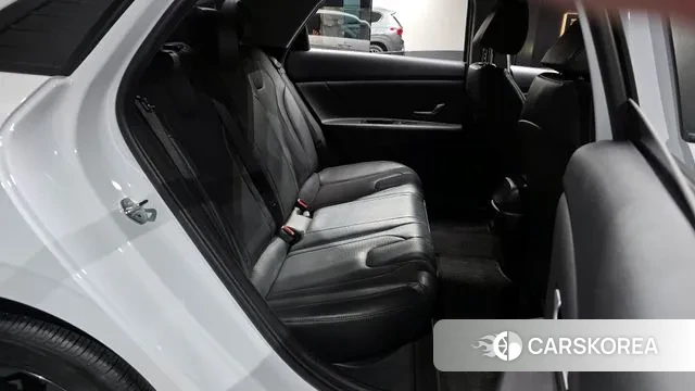 Hyundai Avante (CN7) 2023 Белый из Кореи, фото 3