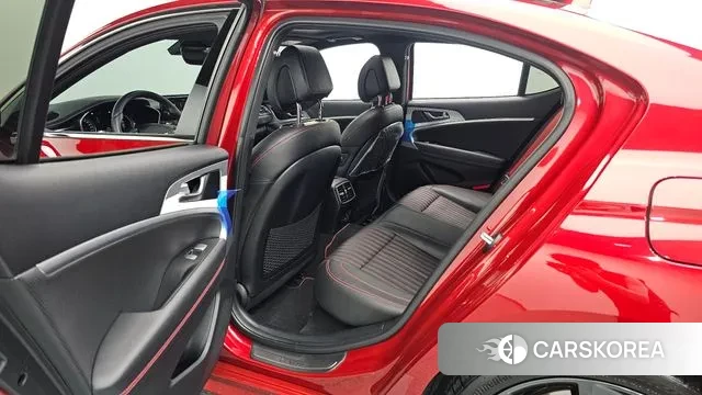 Genesis The New G70 2021 Красный из Кореи, фото 3