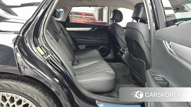 Genesis G80 (RG3) 2025 Черный из Кореи, фото 3