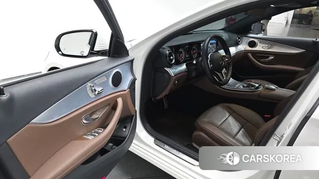 Mercedes-Benz E-Class W213 id 2902304 из Кореи 3