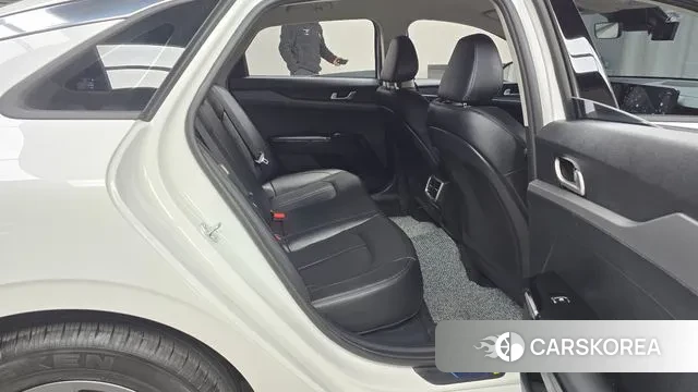 Kia The New K5 3rd generation 2025 Белый из Кореи, фото 3