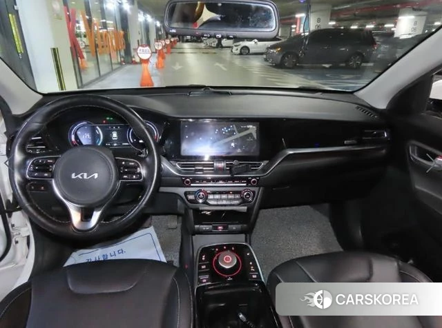 Kia Niro Plus 2022 Белый из Кореи, фото 3