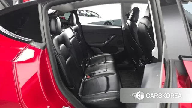 Tesla Model Y 2021 Красный из Кореи, фото 3