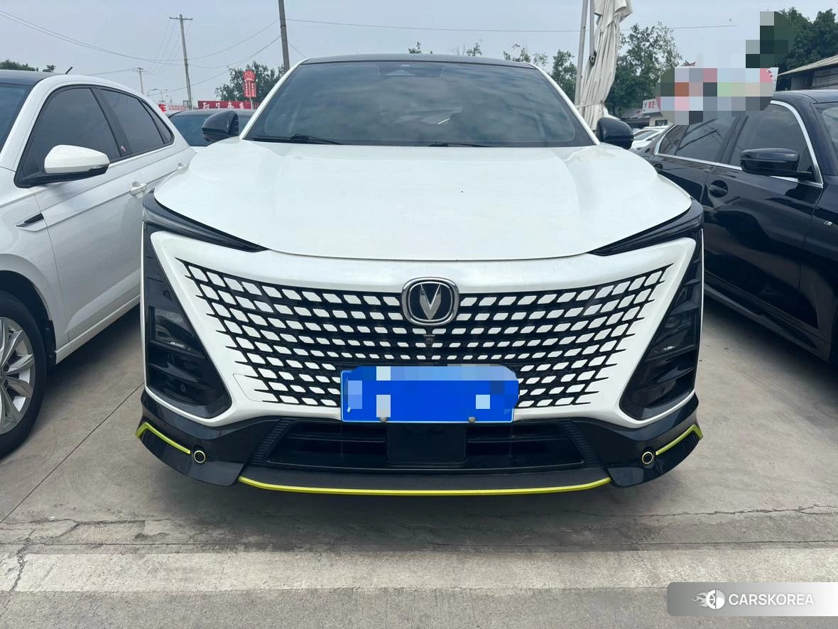 Chang'an UNI-T 2021 Белый из Китая, фото 3