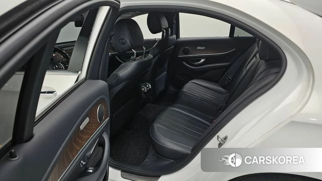 Mercedes-Benz E-Class W213 2020 Белый из Кореи, фото 3