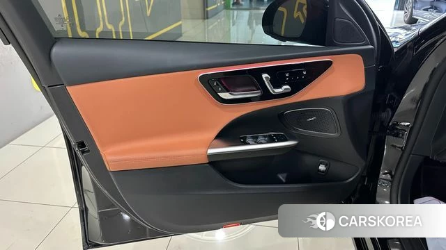 Mercedes-Benz C-Class W206 2024 Черный из Кореи, фото 3