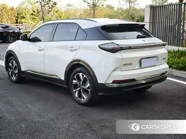 Nezha Automobile Nezha U 2023 Белый из Китая, фото 3