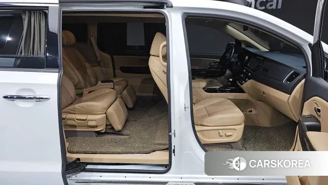 Kia The New Carnival 2018 Белый из Кореи, фото 3