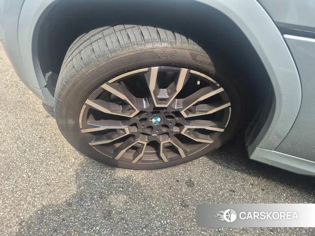 BMW X6 (G06) 2025 Небесно-голубой из Кореи, фото 3