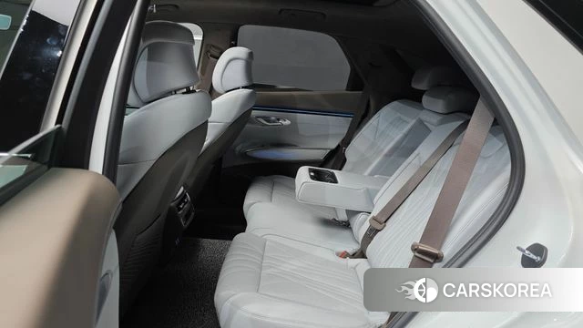 Genesis GV70 2024 Белый из Кореи, фото 3