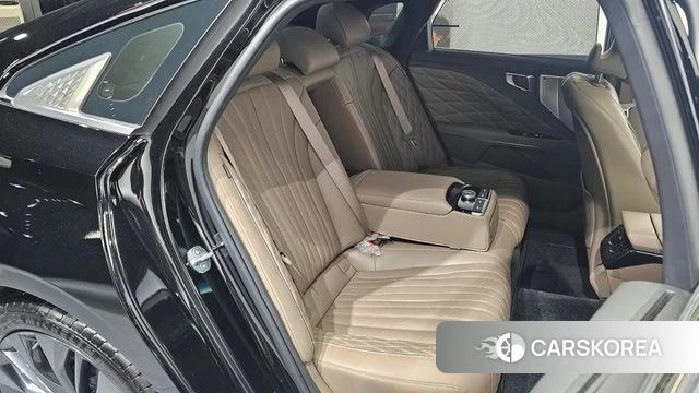 Kia K8 2024 Черный из Кореи, фото 3