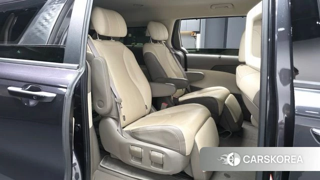 Kia Carnival 4th generation 2022 Серый из Кореи, фото 3
