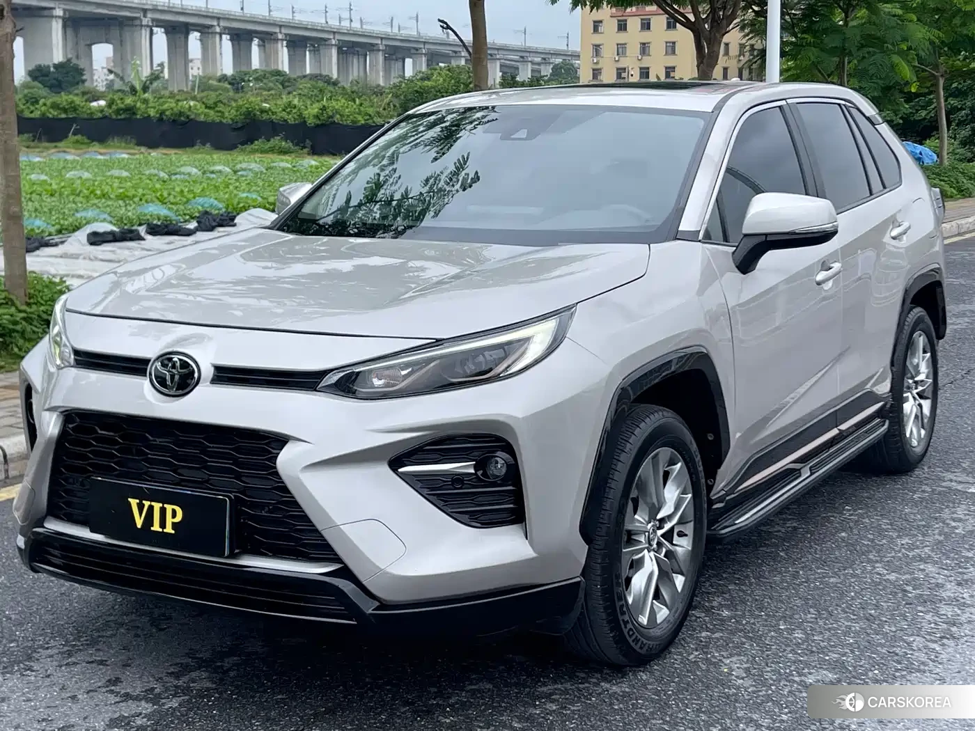 Toyota Wildlander 2025 Silver/gray из Китая, фото 3