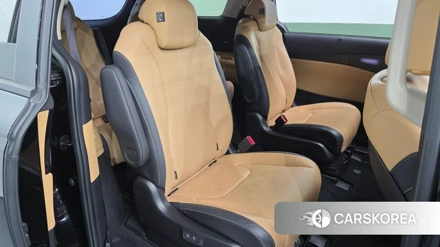 Kia Carnival 4th generation 2022 Черный из Кореи, фото 3