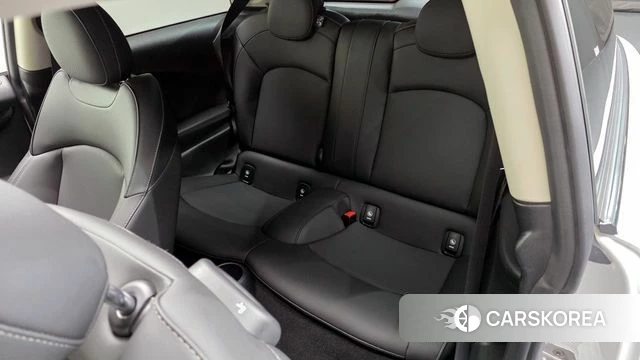 Mini Cooper 2023 Белый из Кореи, фото 3