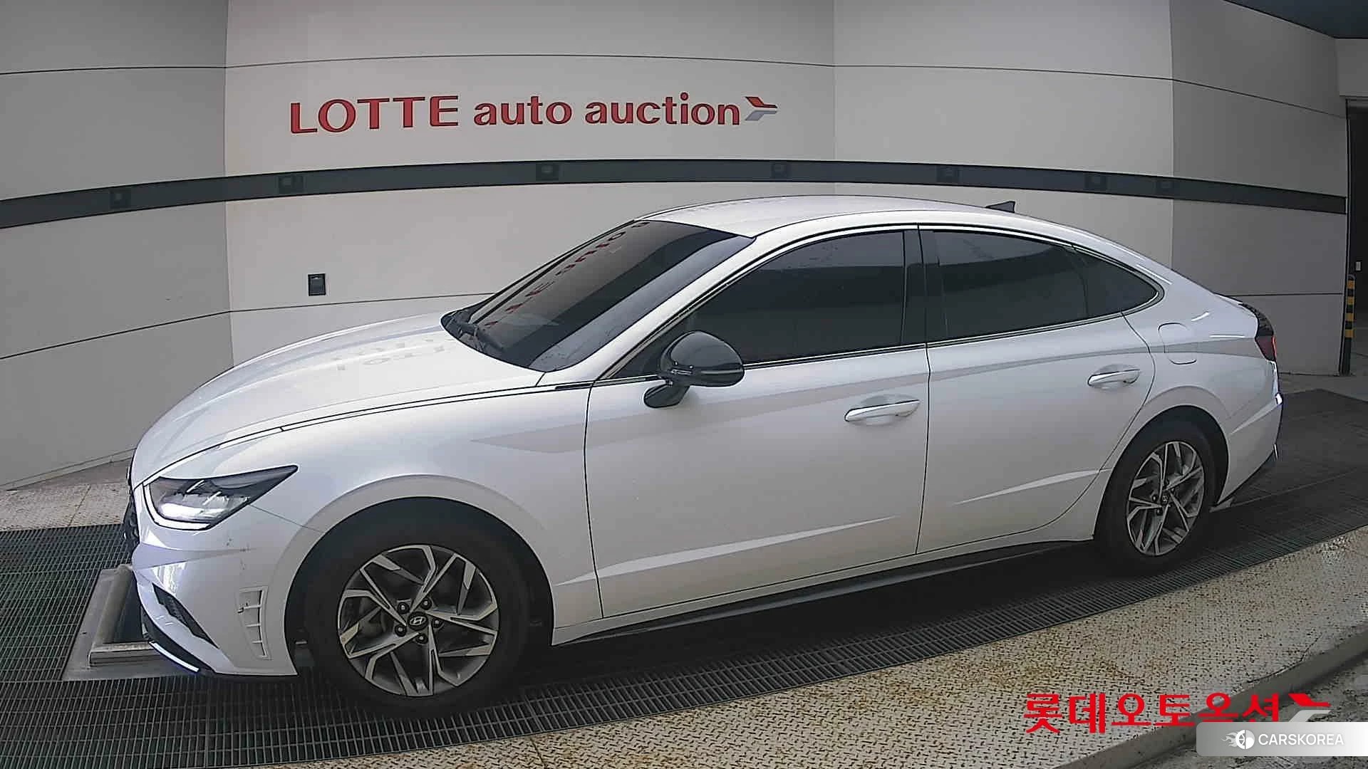 Hyundai Sonata 2023 Serenity White Pearl (Optional addition) из Кореи, фото 3