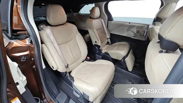 Toyota Sienna 4th Generation 2023 Оранжевый из Кореи, фото 3
