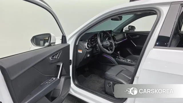 Audi Q2 2023 Белый из Кореи, фото 3