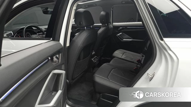 Audi Q3 (F3) 2020 Белый из Кореи, фото 3