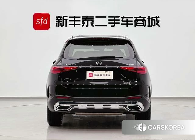Mercedes-Benz GLC 2024 Черный из Китая, фото 3