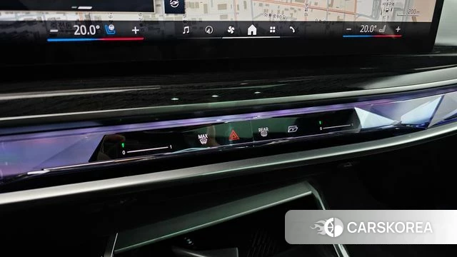 BMW 7 Series (G70) 2025 Цвет галактики из Кореи, фото 3