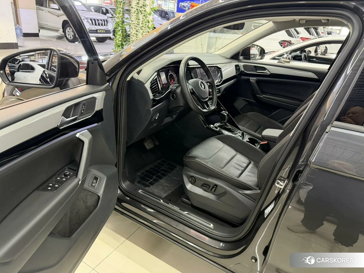 Volkswagen Tanyue 2021 Серебристо-серый из Китая, фото 3