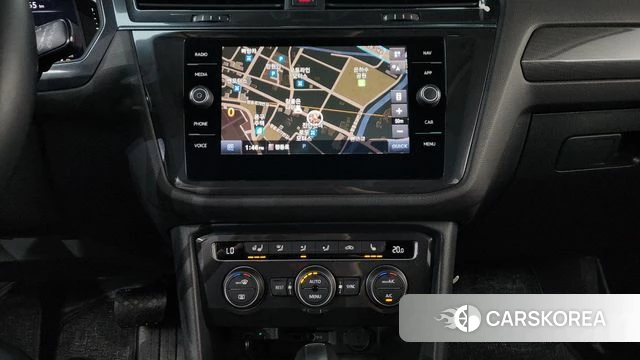 Volkswagen Tiguan Allspace 2020 Белый из Кореи, фото 3