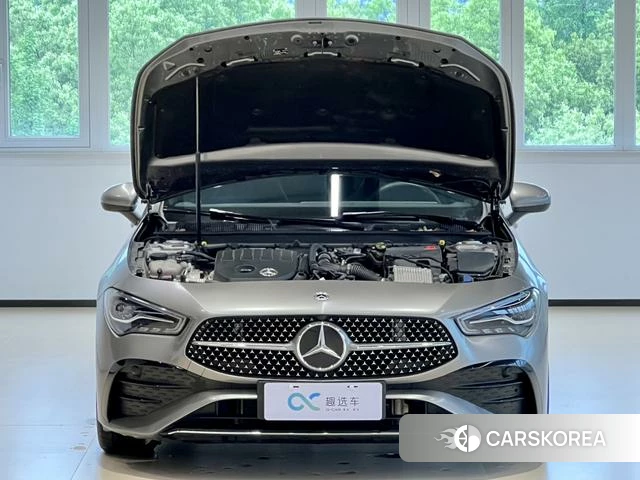 Mercedes-Benz CLA (import) 2024 Серебристо-серый из Китая, фото 3