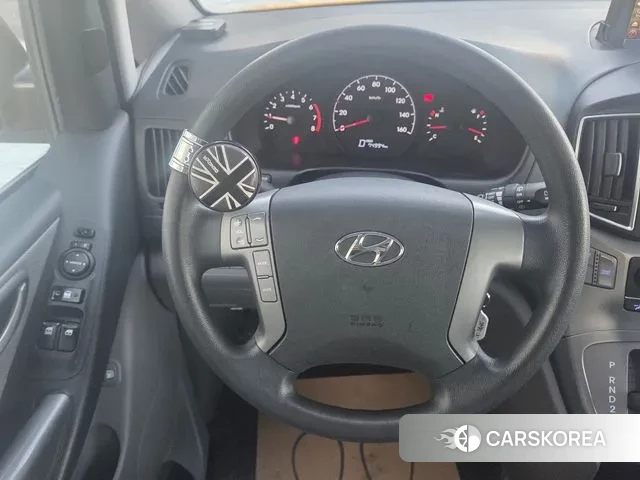 Hyundai The New Grand Starex 2019 Желтый из Кореи, фото 3