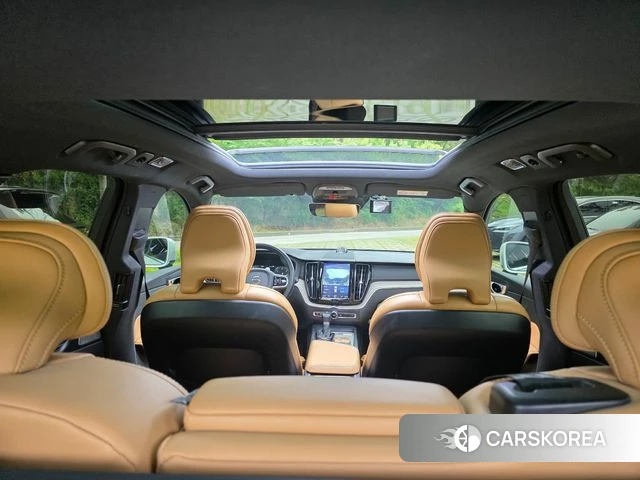 Volvo XC60 second Generation 2020 Белый из Кореи, фото 3