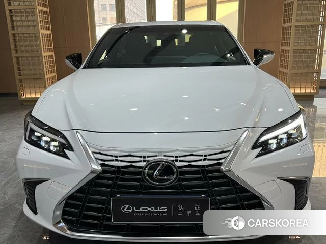Lexus ES 2026 Белый из Китая, фото 3
