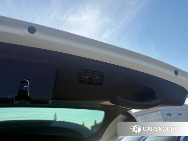 Kia Carnival 4th generation 2023 Белый из Кореи, фото 3
