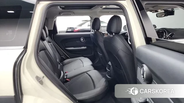 Mini Cooper Clubman 2018 Жемчужный цвет из Кореи, фото 3