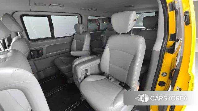 Hyundai The New Grand Starex 2019 Желтый из Кореи, фото 3